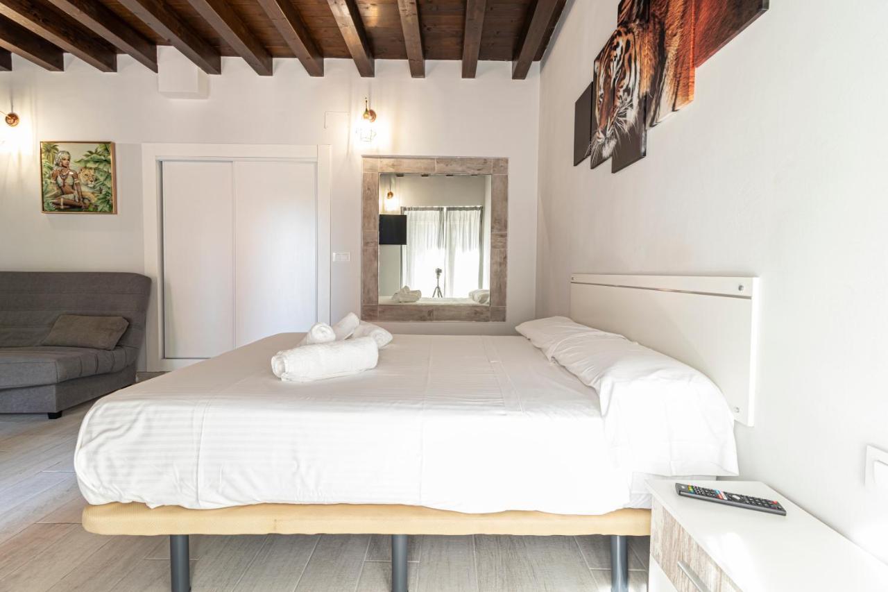 Allo Apartments Plateros Centro Jacuzzi Comunitario Jerez de la Frontera Buitenkant foto